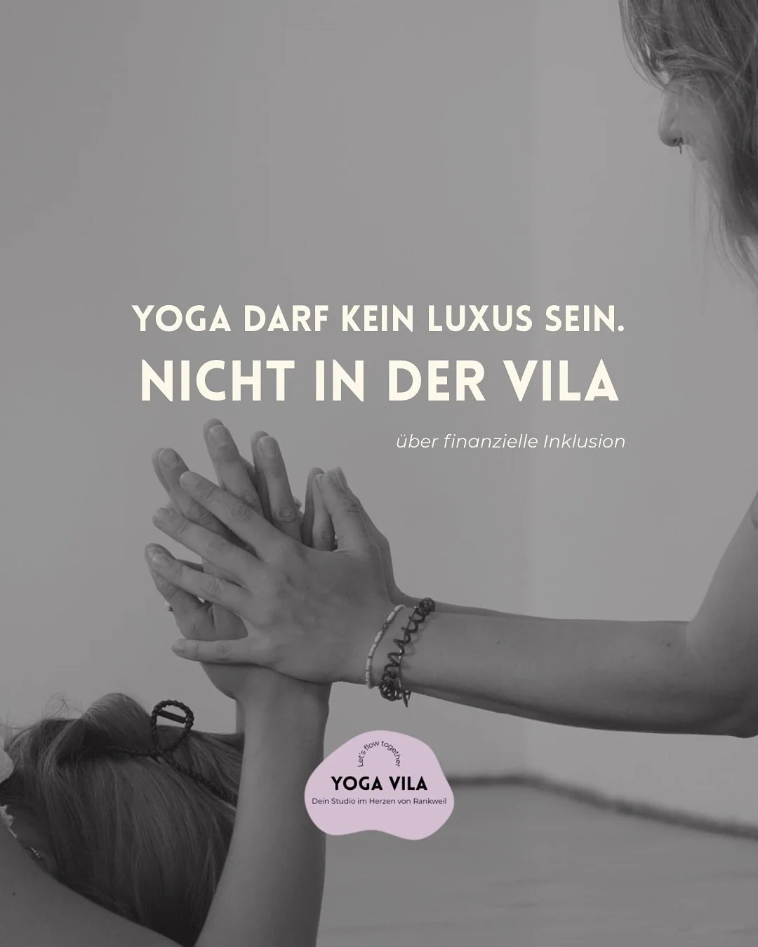 Wir glauben:
Yoga darf nicht exklusiv sein.

Darum gibt es bei uns das Social Ticket 
um 15 &euro; &ndash; (exkl. Events)
f&uuml;r alle, die gerade weniger haben
und trotzdem mehr Verbindung brauchen 🤍

🤝 Teile diesen Post gern weiter.
Vielleicht i