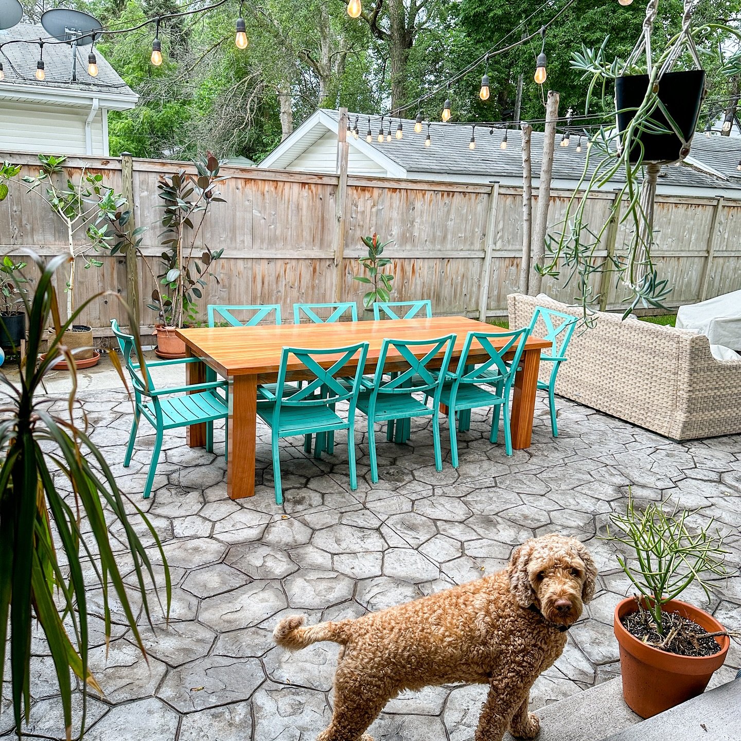No better way to finish up the week than wrapping up a really fun project. This custom outdoor dinning table is made of solid mahogany and assembled with traditional mortise and tenon joinery. This table is sure to stand the test of time and look gre