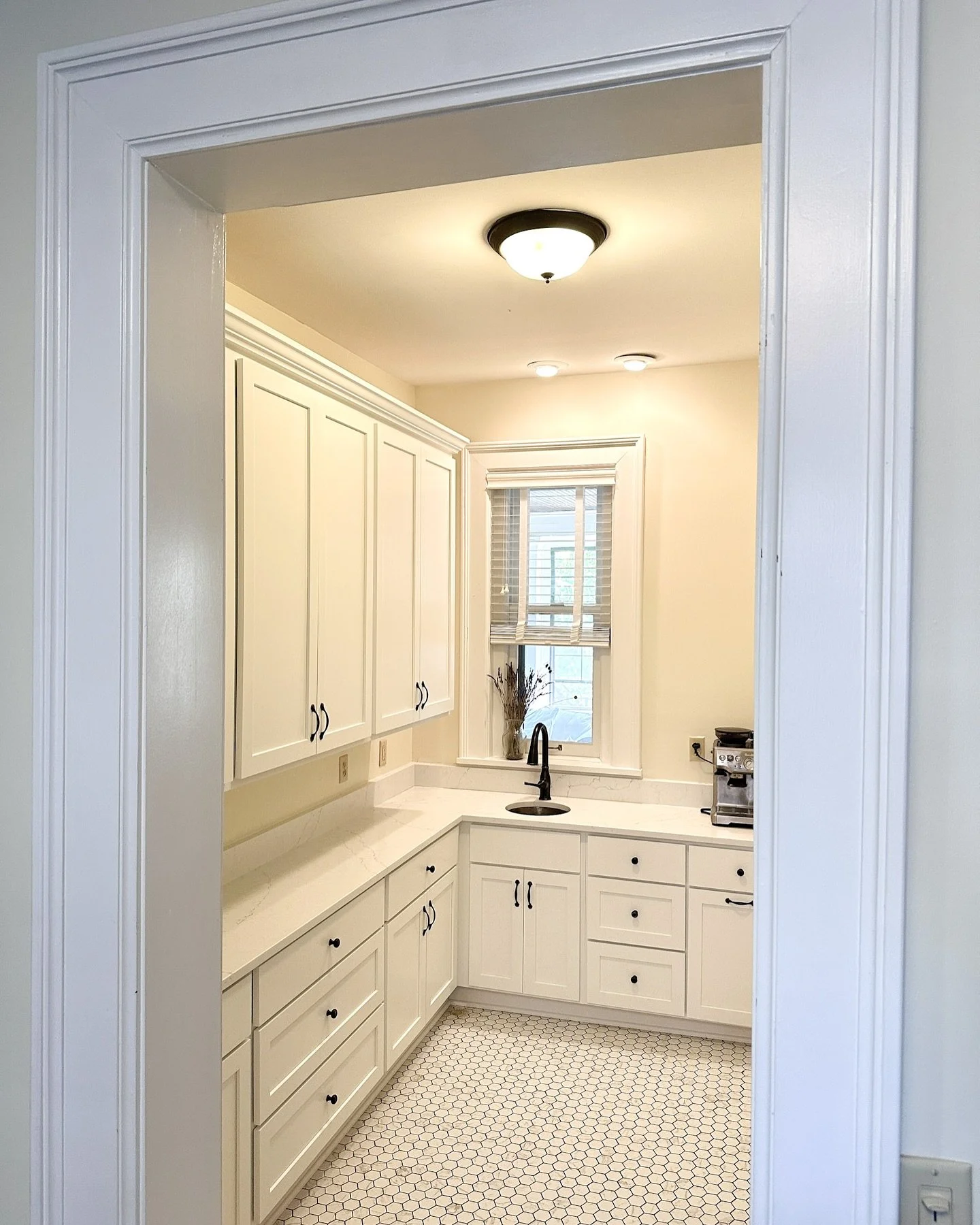 Wrapped up this beautiful butlers pantry today. We turned this drab space that was empty and awkward into a bright and much more functional space.