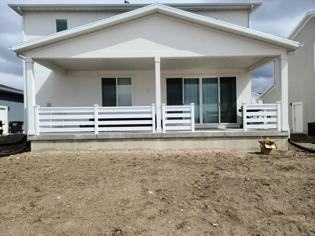 4 rail railing 2.jpg