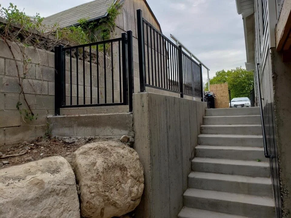 iron railing 1.jpg