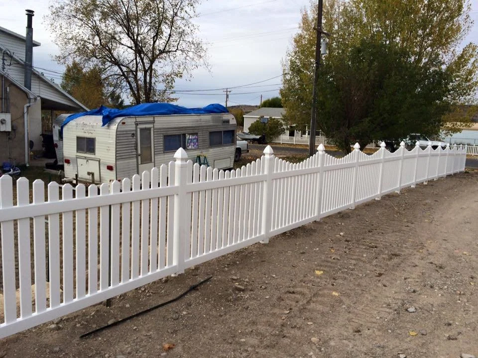 scalloped picket 4.jpg