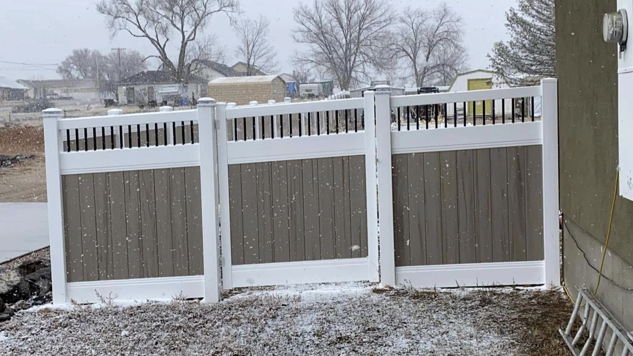 white frame mesquite slats picket top.jpg