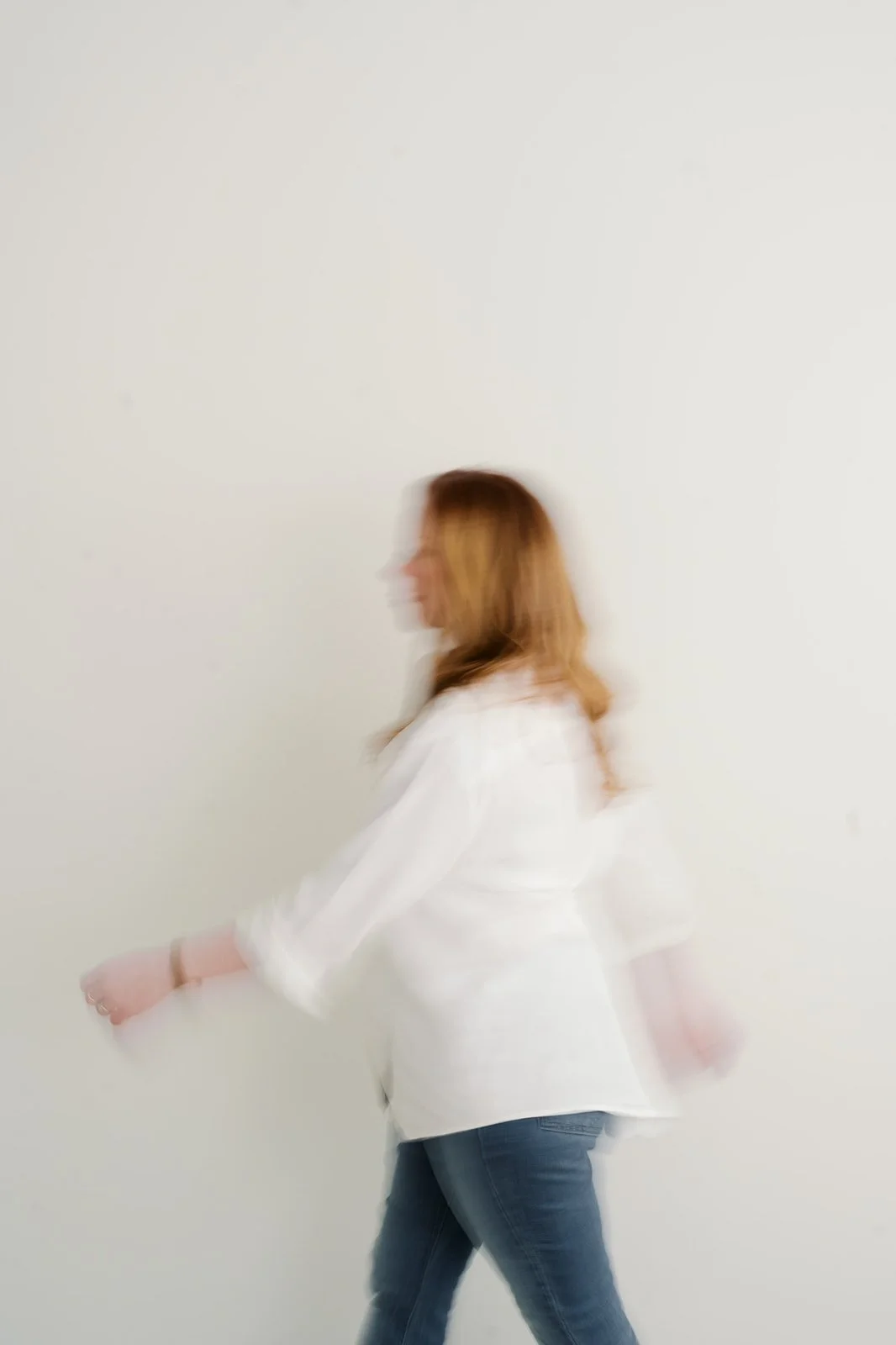 Professional portrait of Roanoke photographer Liz Cook who specializes in maternity, newborn, and family photography.