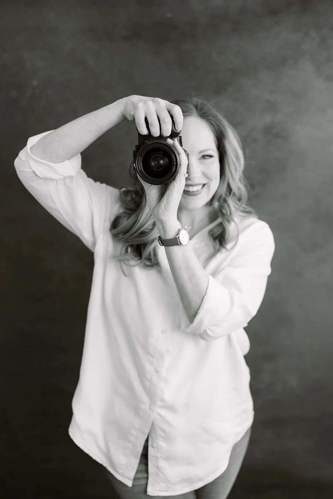 Liz Cook, maternity, newborn, and family photographer serving Roanoke Virginia and the surrounding Roanoke Valley.