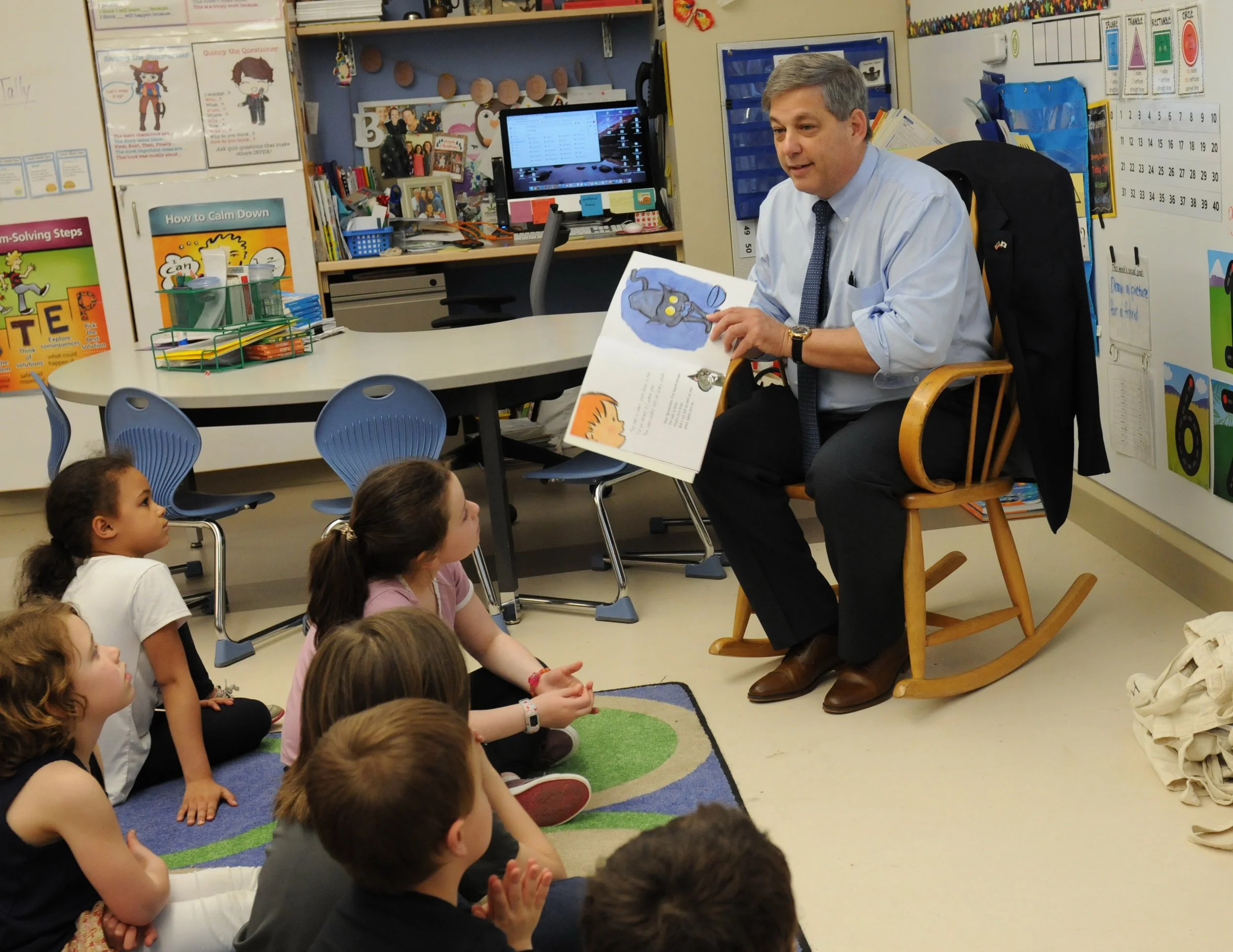 First R- Senator Bruce Tarr Reading to Children.JPG