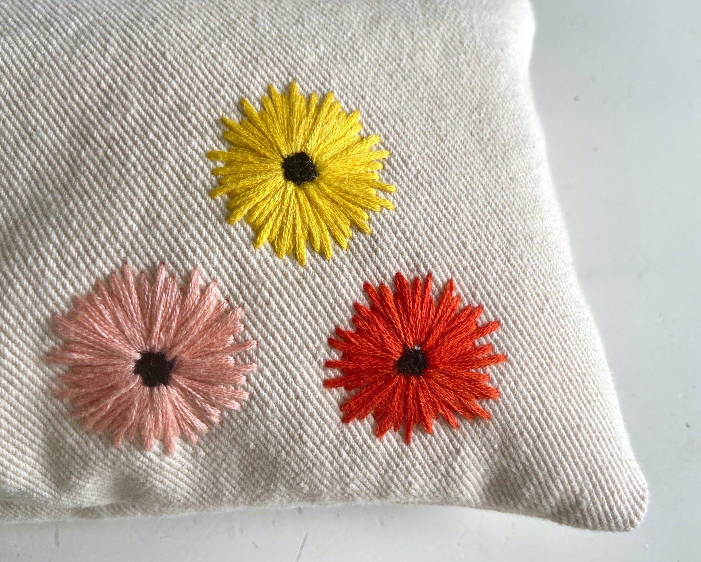 Daisy herbal pillow