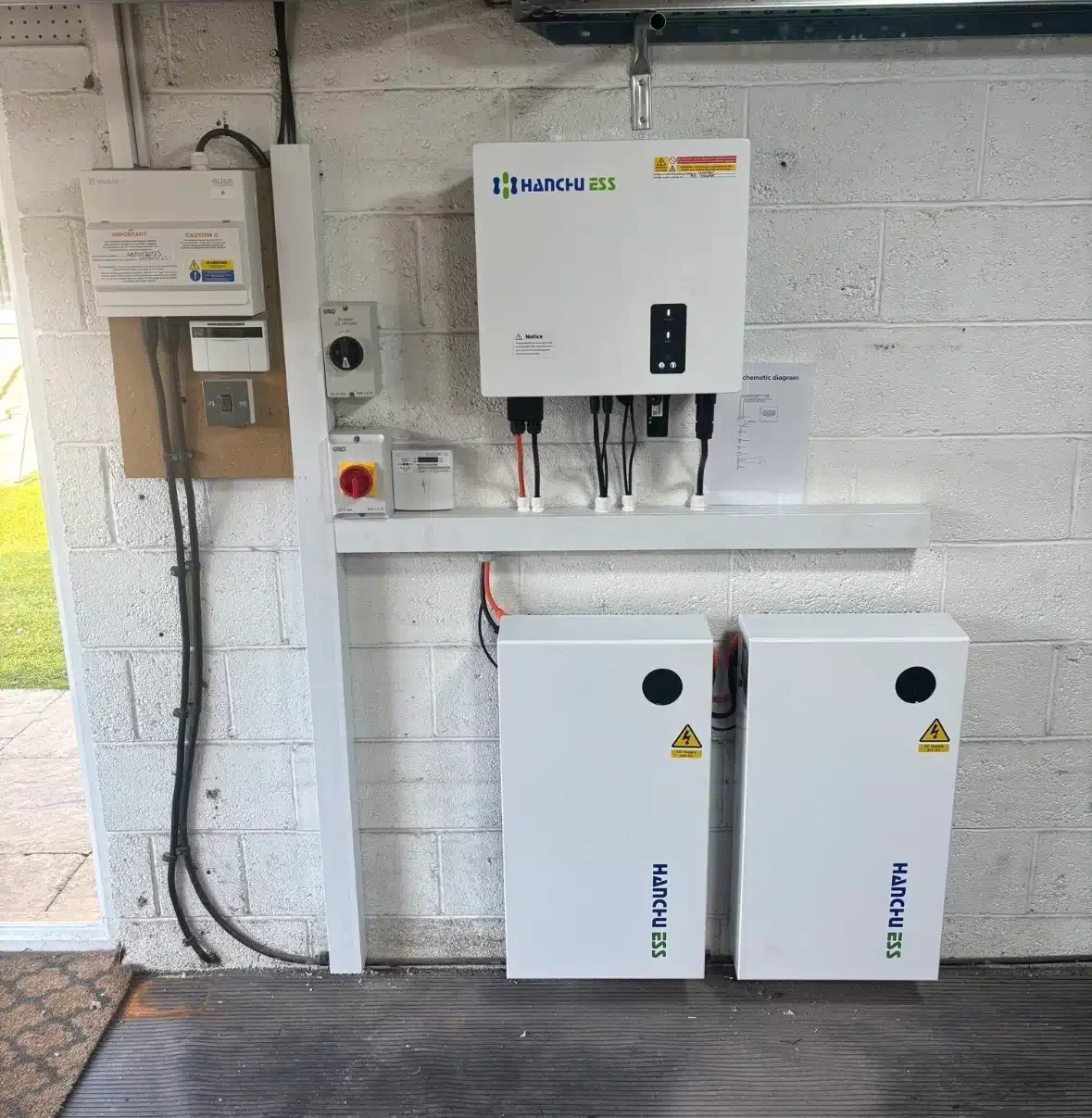 Home battery storage installation helping homeowners maximise solar energy savings and energy independence