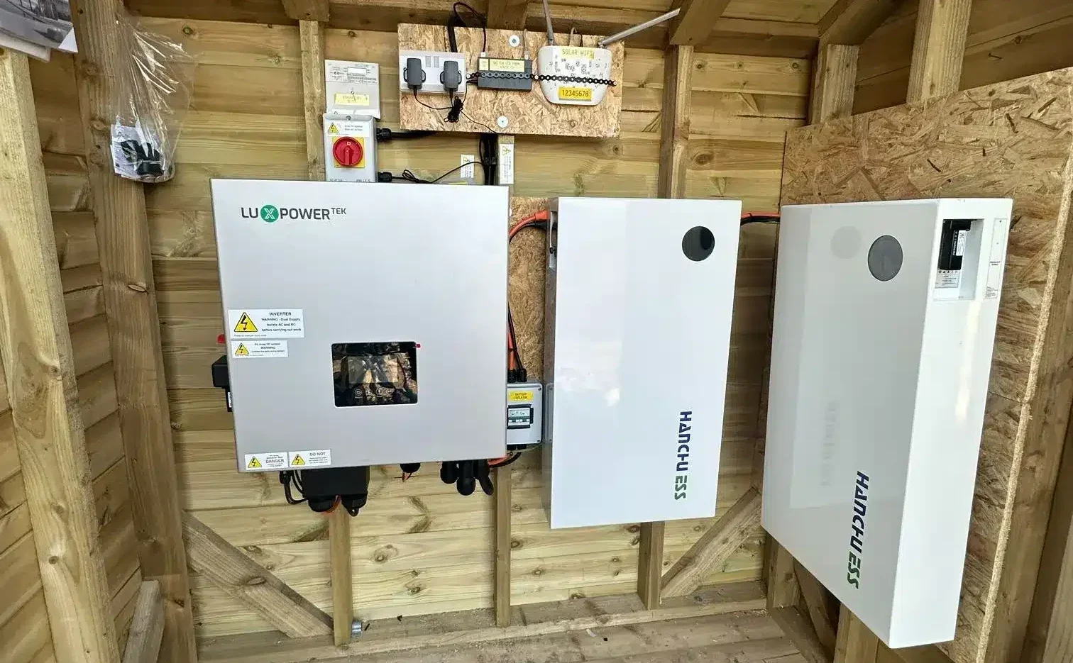 Are Solar Batteries Worth It? UK Guide 2026