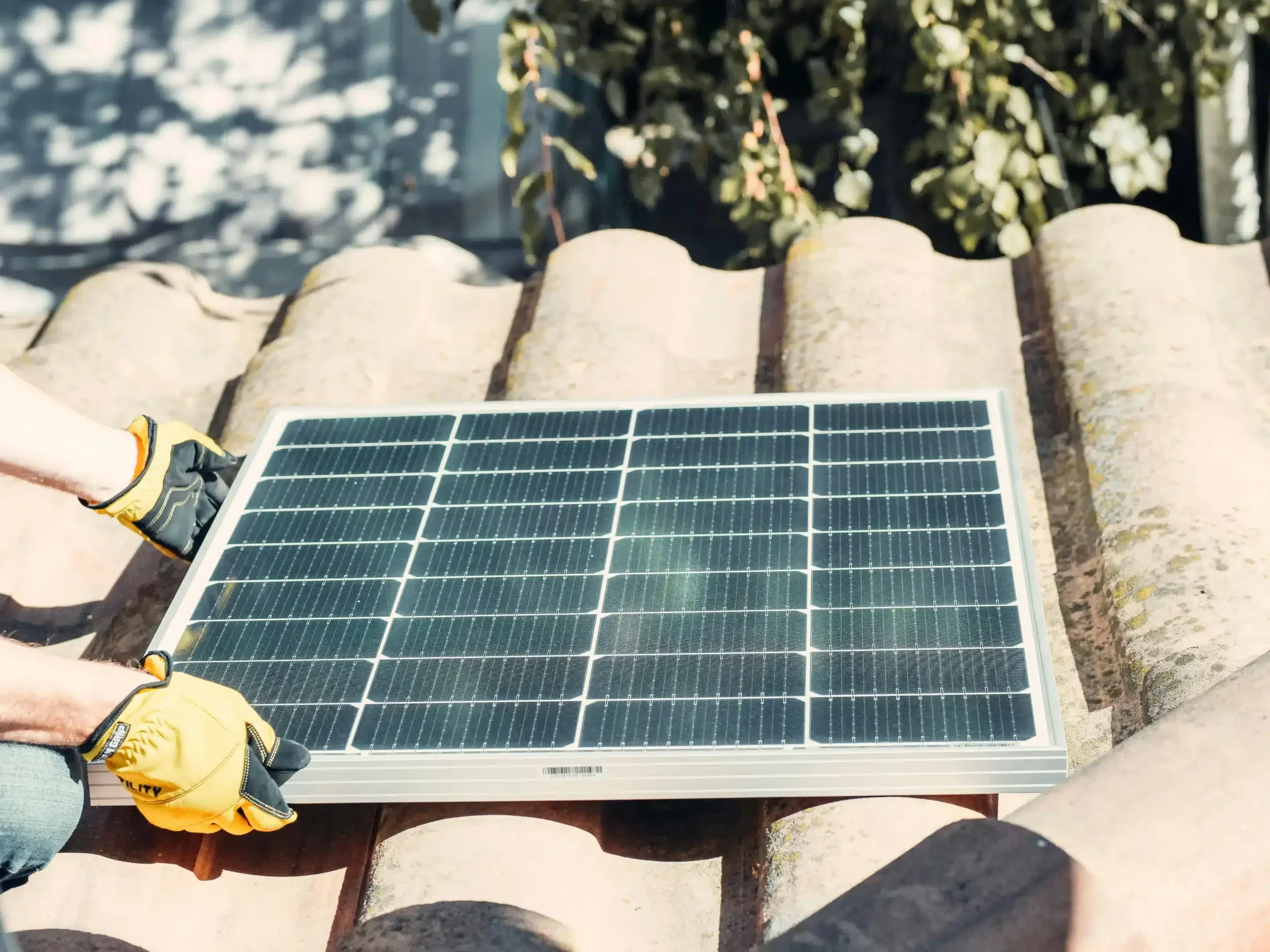 Solar panel installation on a UK house roof demonstrating key factors that affect solar panel suitability