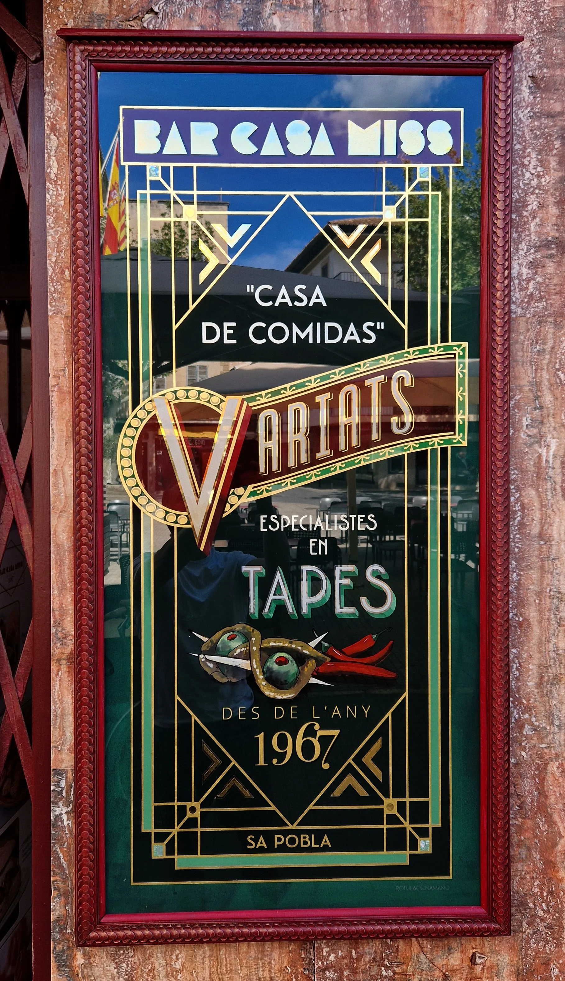 Casa miss rotulos oro y pintura (3).jpg