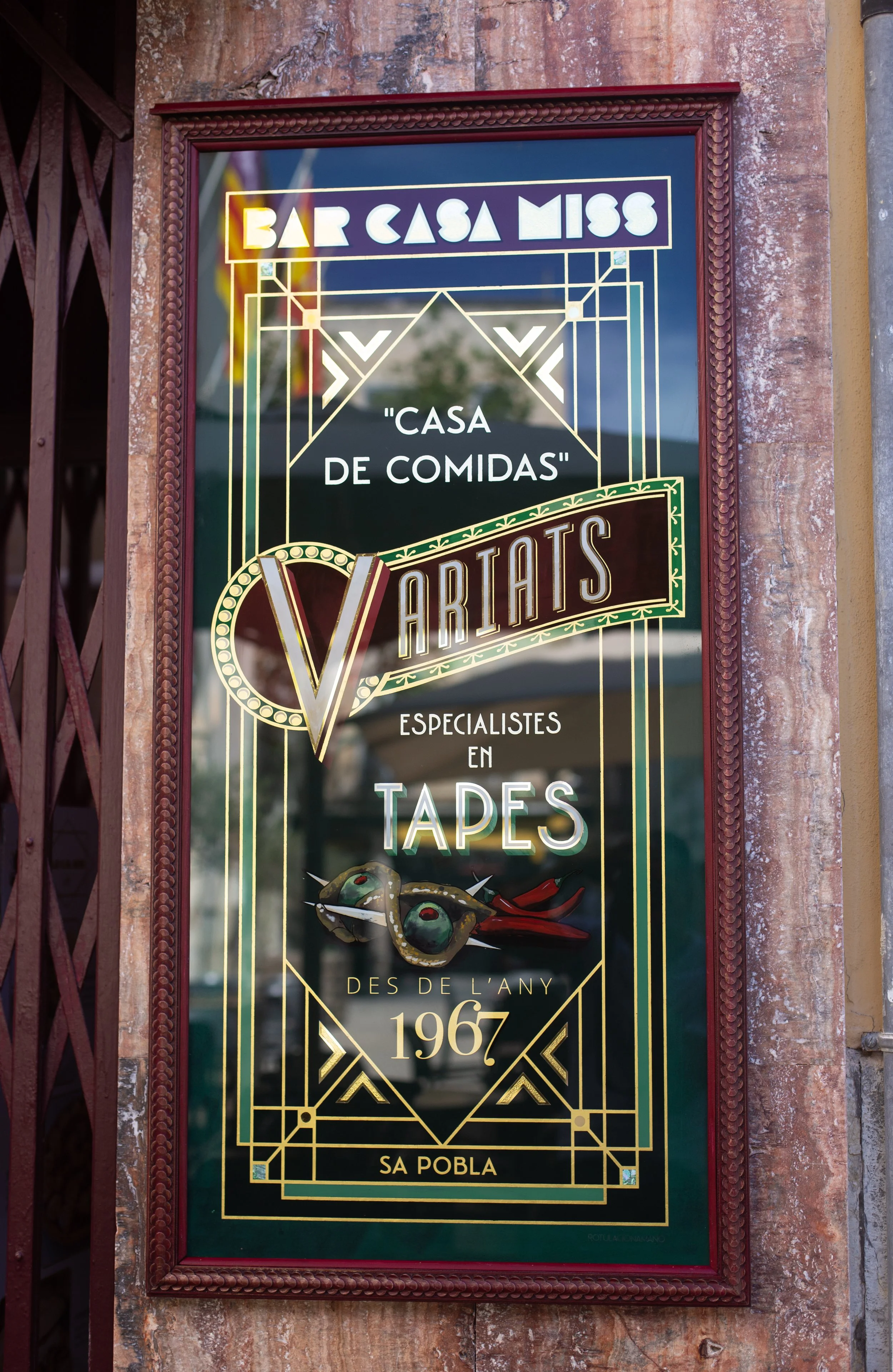 Casa miss rotulos oro y pintura (6).jpg