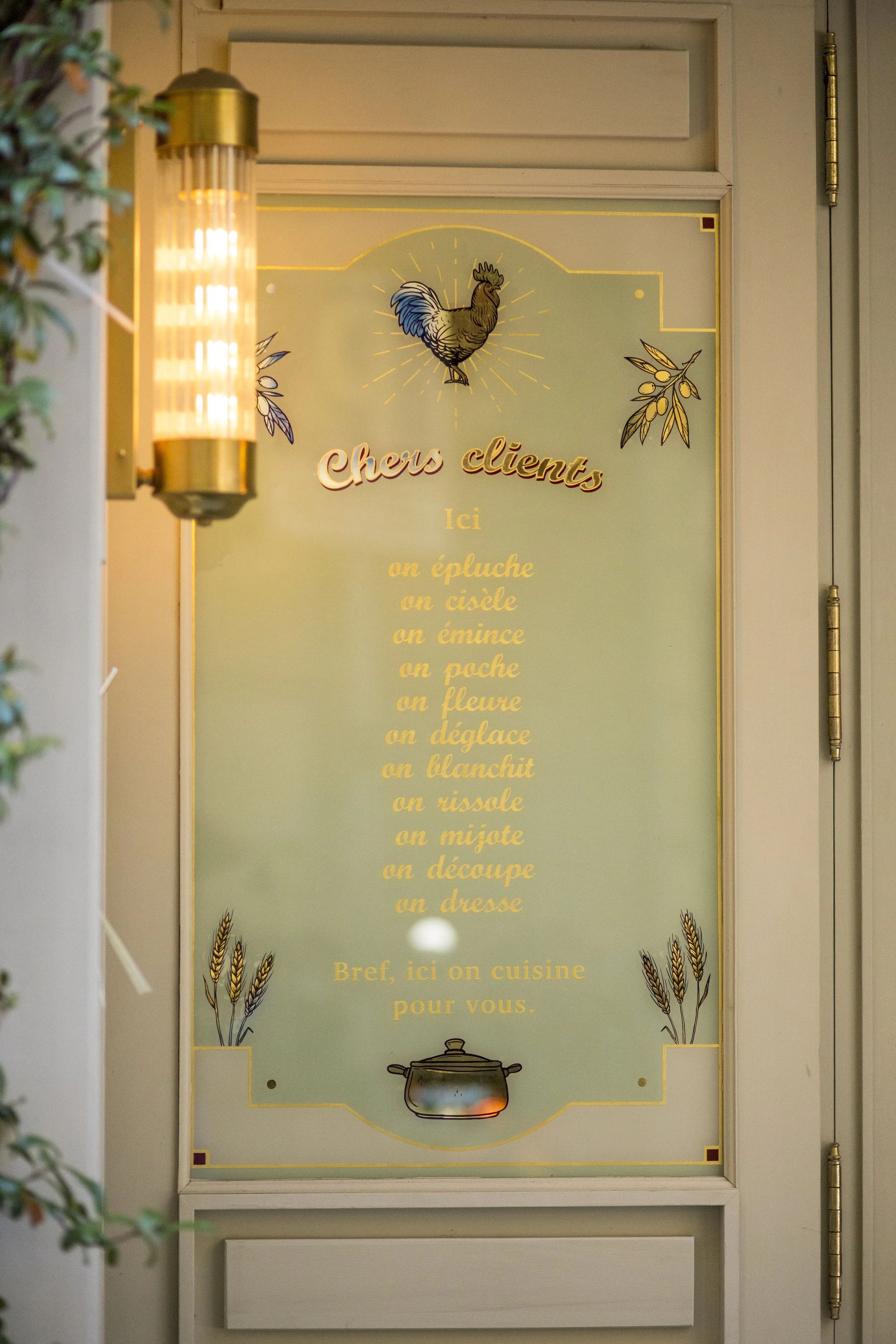 rotulacion artesanal atelier bistroman oro.JPG