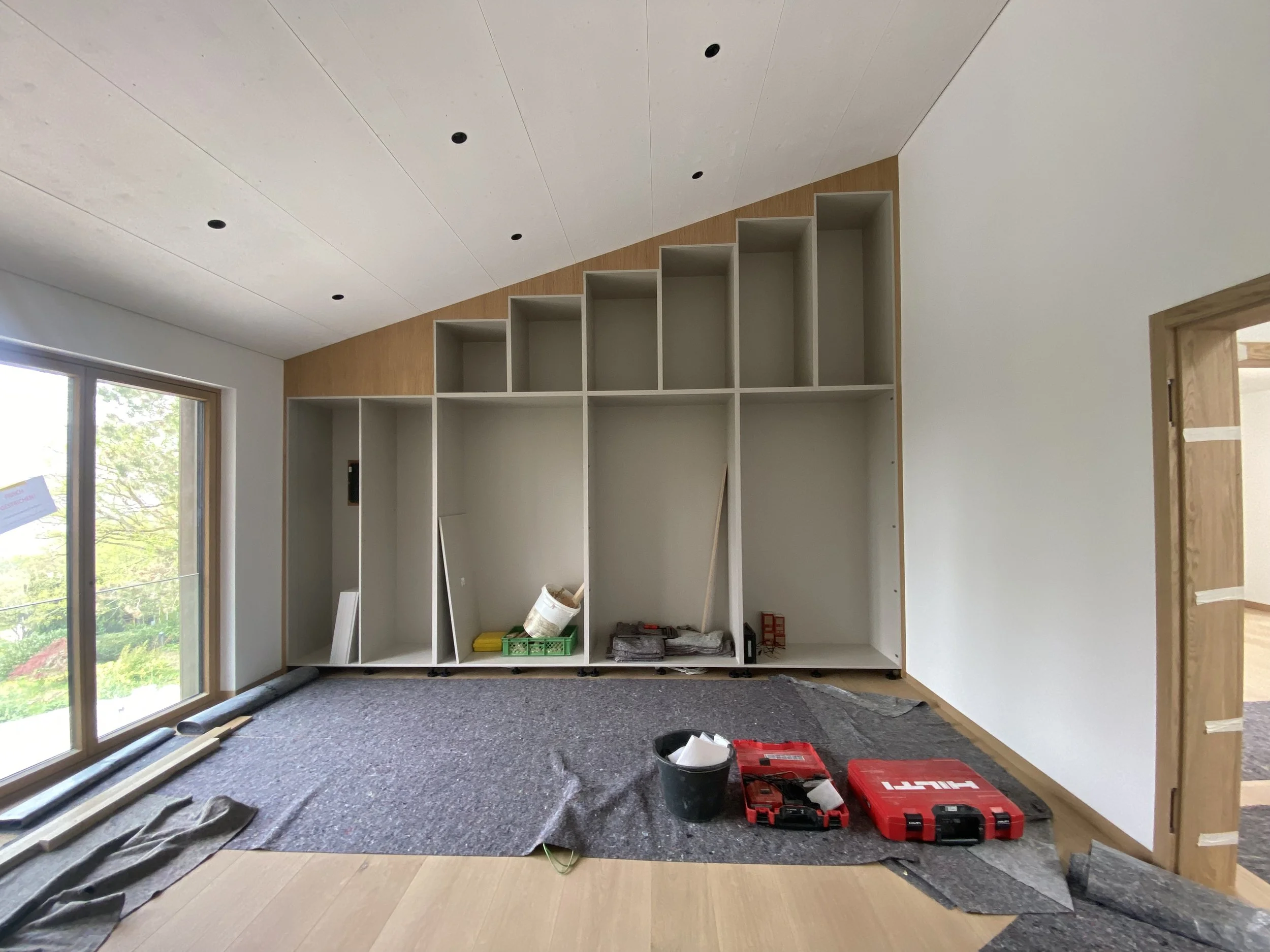 Einbauschränke Schreinerei Darchinger mit Eichenfurnieren