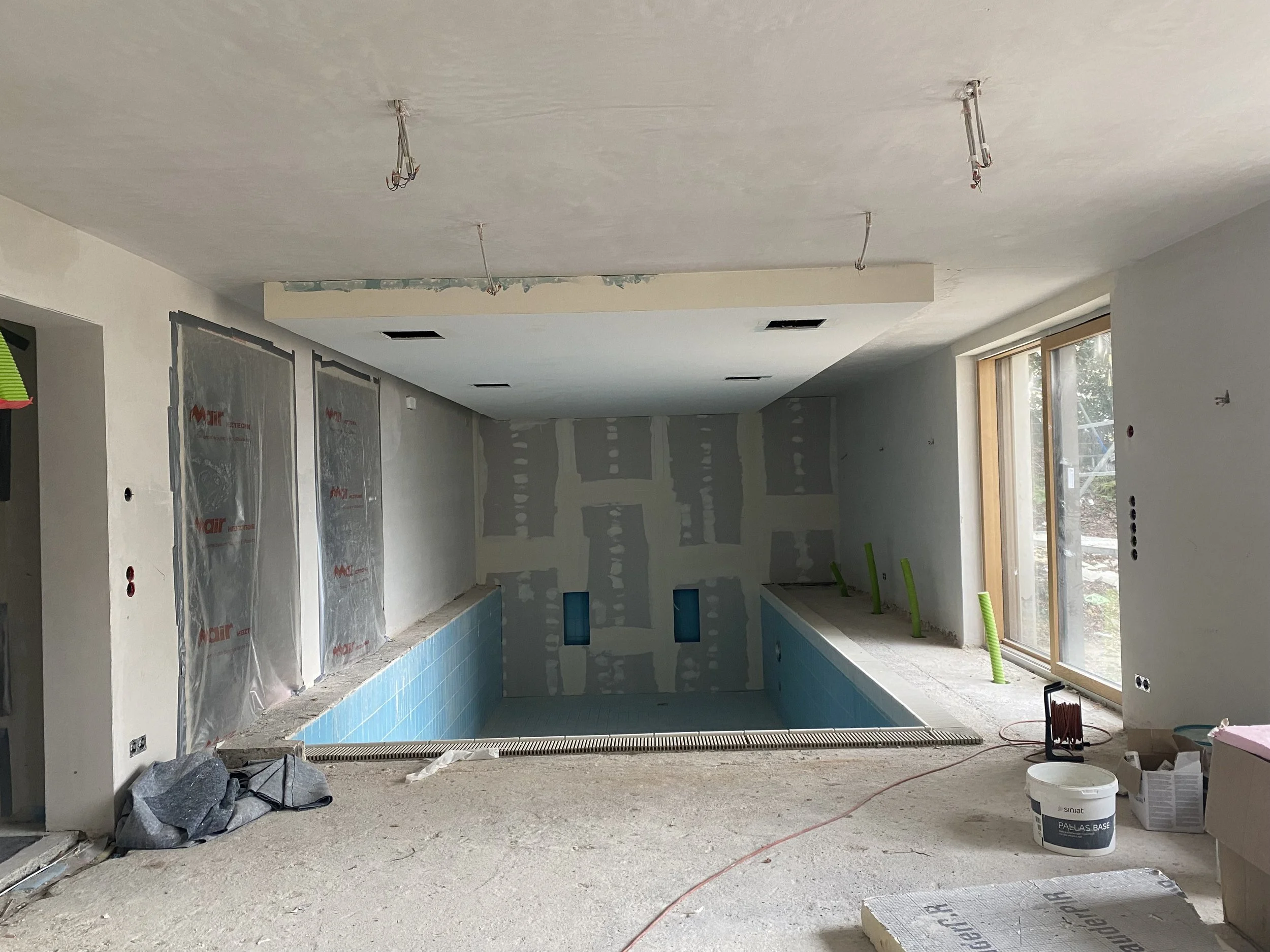 Trockenbauarbeiten für das Home Kino, abgehöngte Decke für Lautsprecher