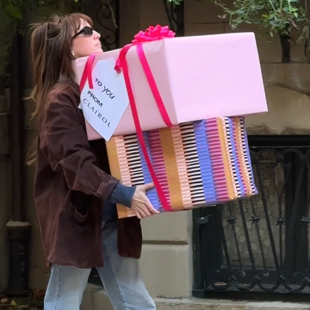 @clairolcolor | Hair Color 
Holiday Campaign 

Owned &amp; Awareness: Social Media Channel &amp; Content Strategy &ndash; Social Media Management &ndash; Mid-Fi Content Production &ndash; Content Creation &ndash; Graphic Design &ndash; Copywriting