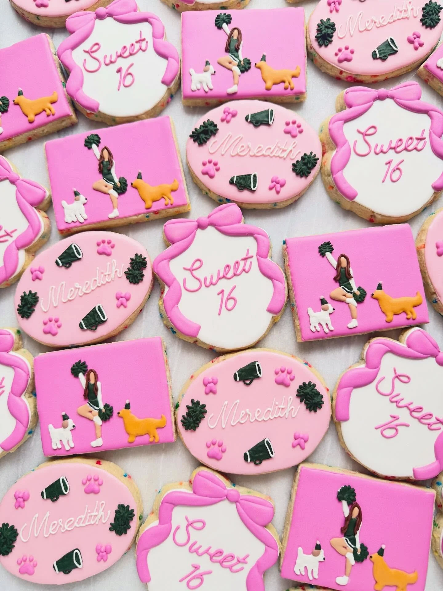 Bows, pom poms, and the birthday girl&rsquo;s pups 💖
&bull;
&bull;
&bull;
#IcedByAnna
#CustomSugarCookies
#WestHartfordCT
#BirthdayCookies
#RoyalIcingCookies