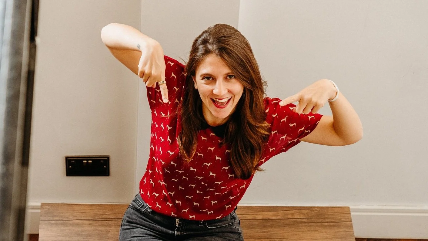 Nergis is pointing down the screen