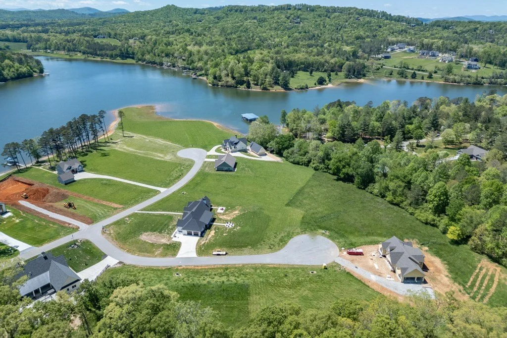 Mountains, Lake, River and Acreage Properties