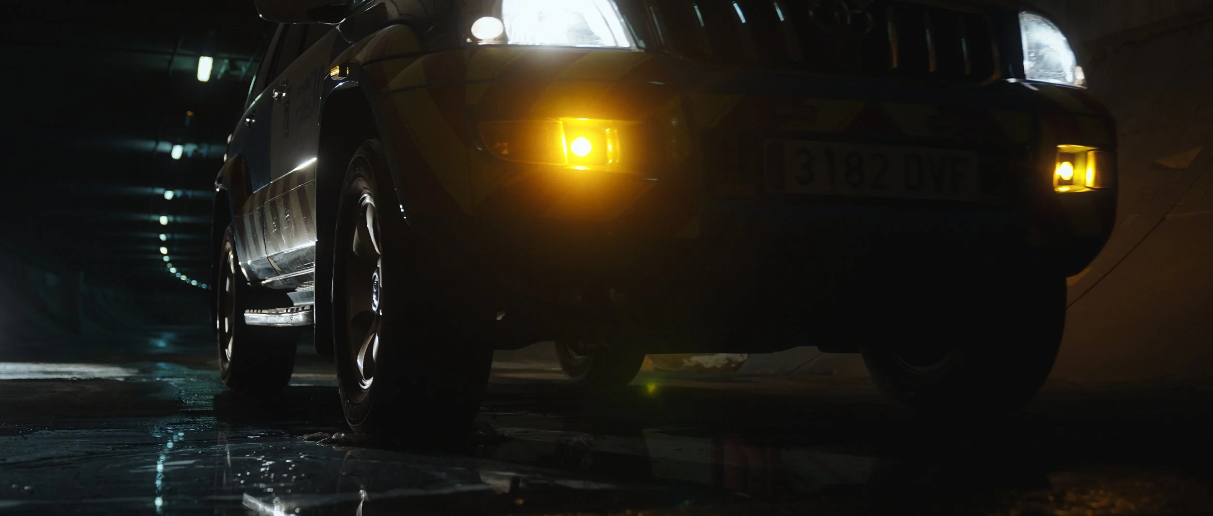 06 DC - TRAILER_01_00_23_20.jpg