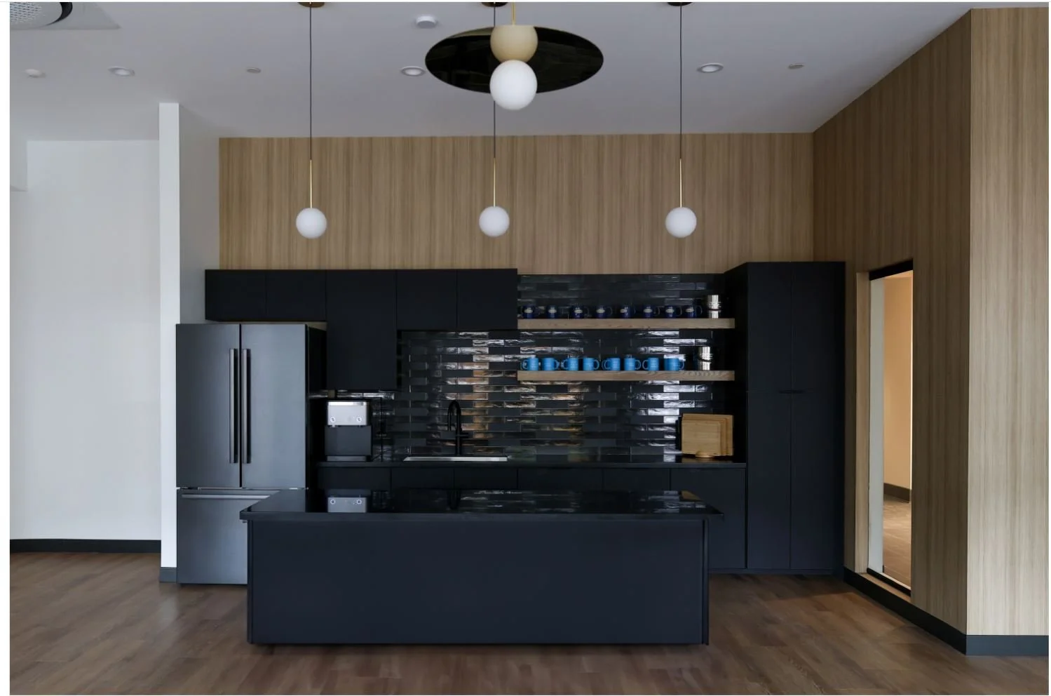 1st floor kitchen.JPG