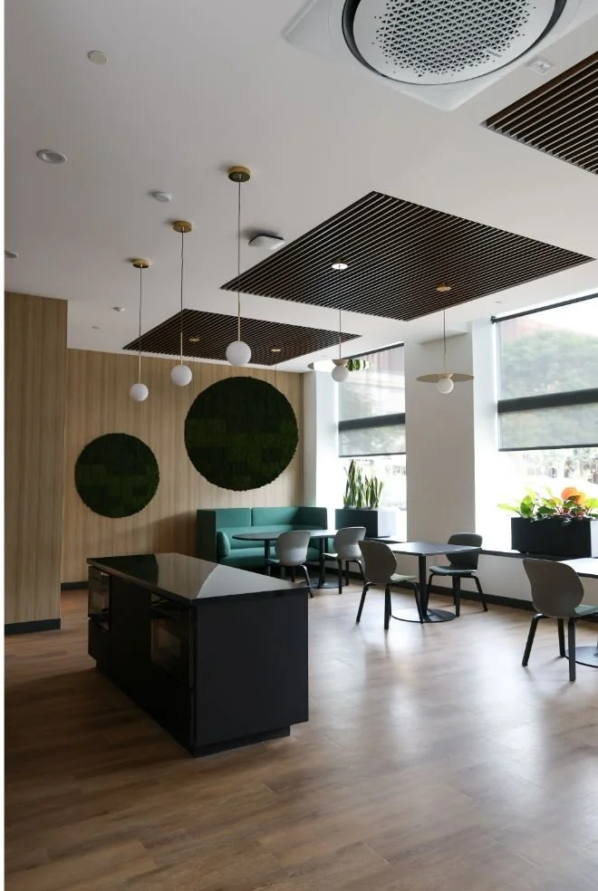 1st floor kitchen 2.JPG