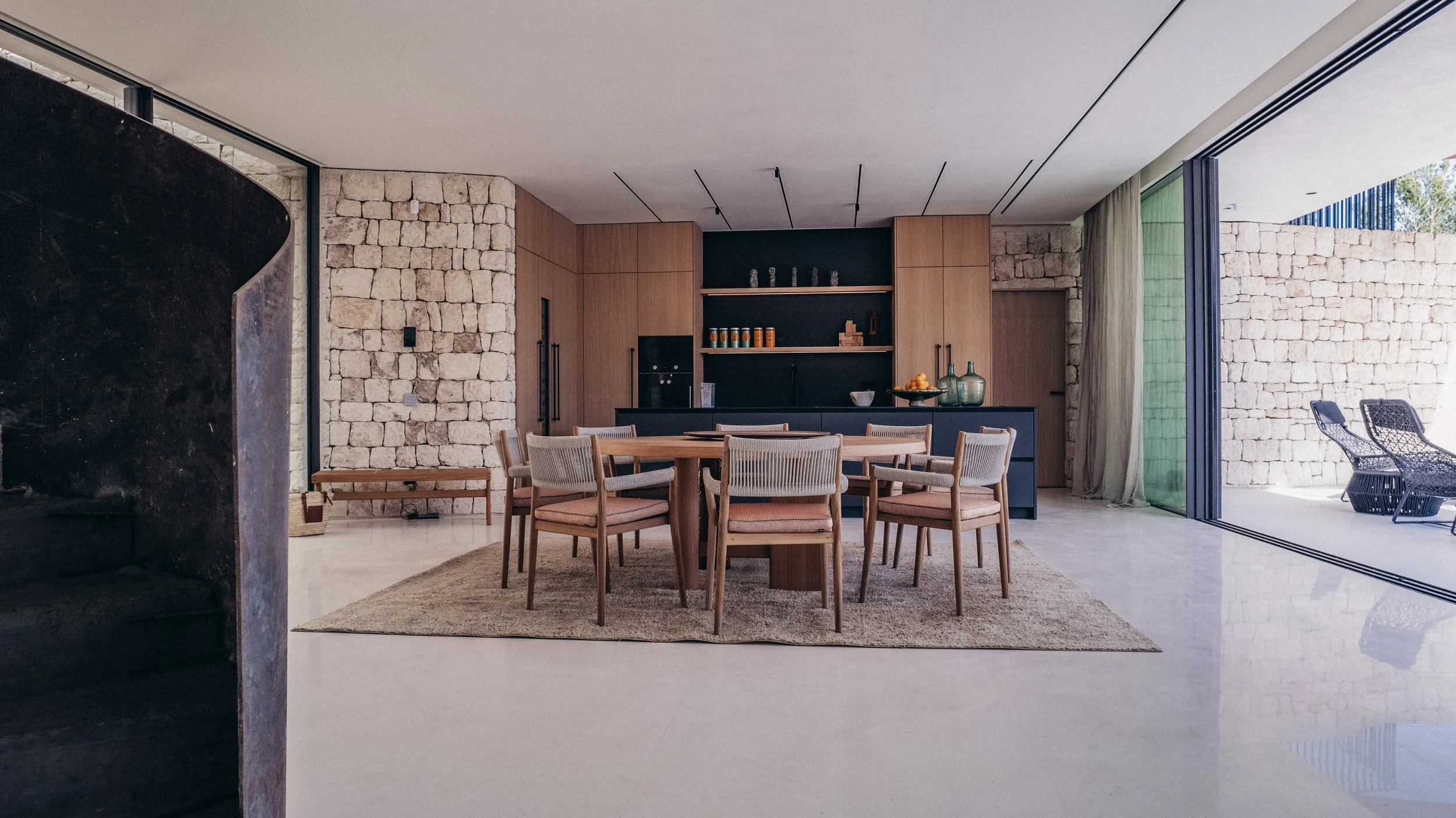 Zoom - 01-2025-0142.jpg