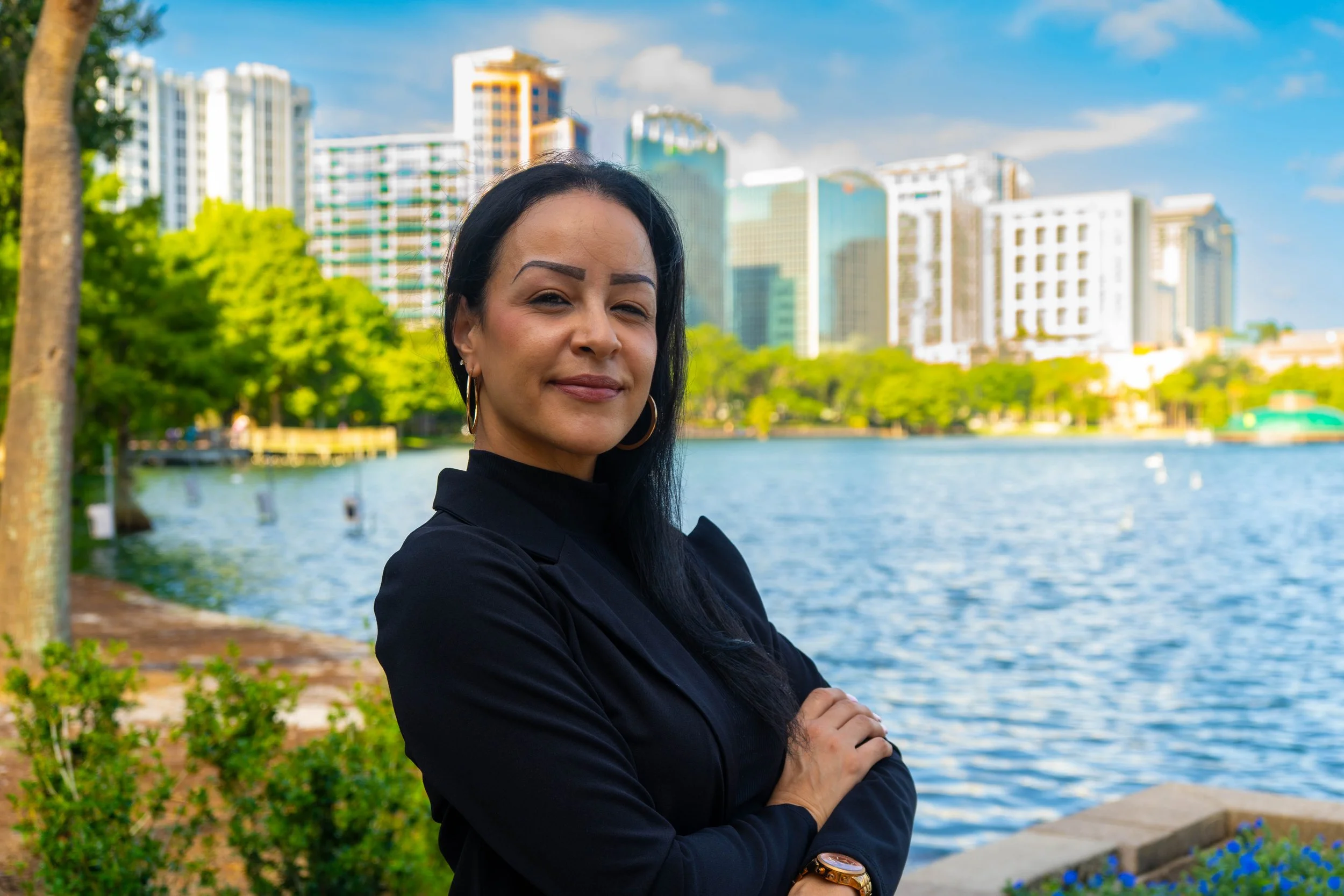 HEADSHOTS•

Put your best face forward with polished, professional headshots designed to elevate your personal brand and make a strong first impression.