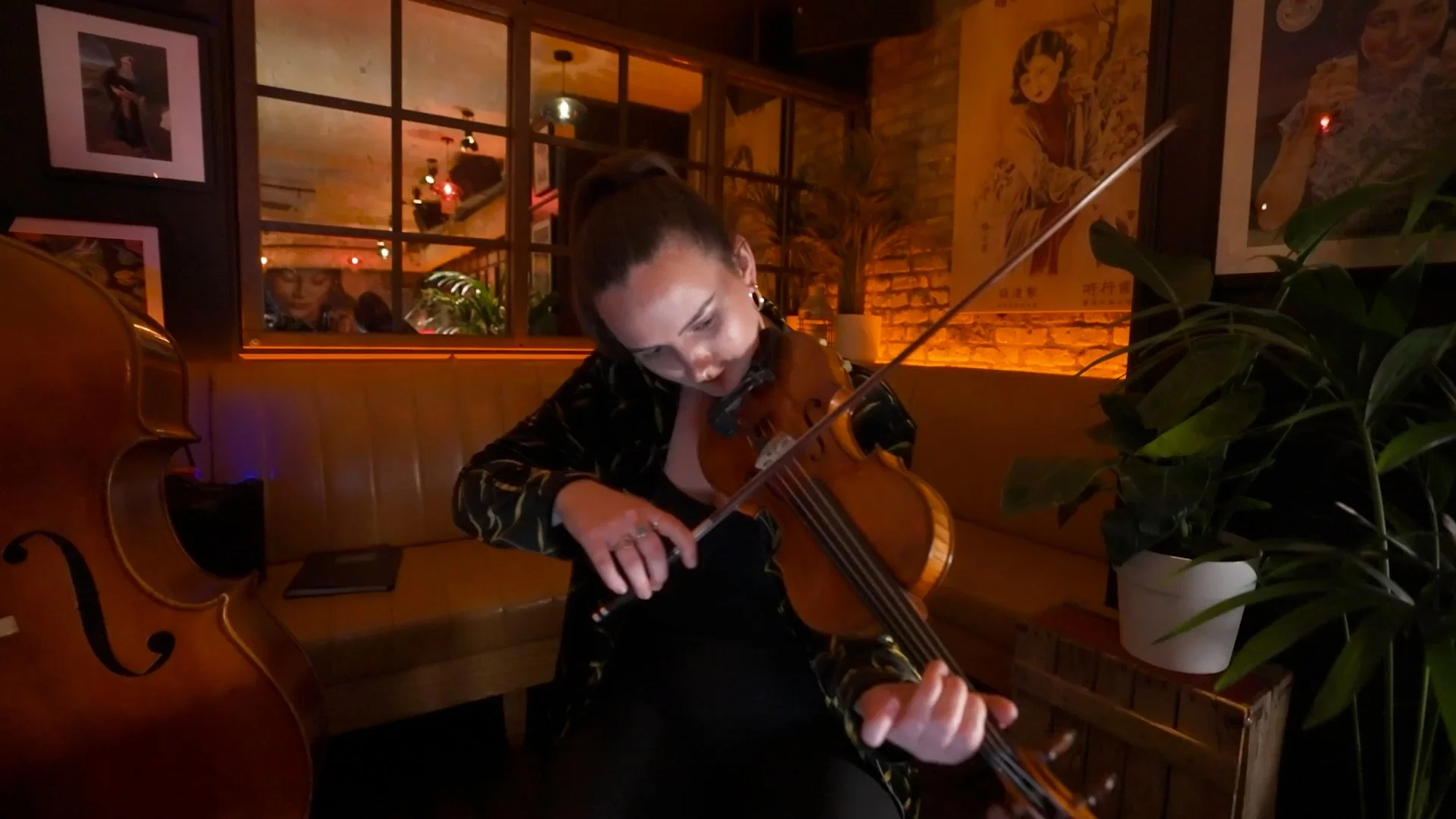 Google Marketing Live 2023.00_01_11_11.Still014.jpg