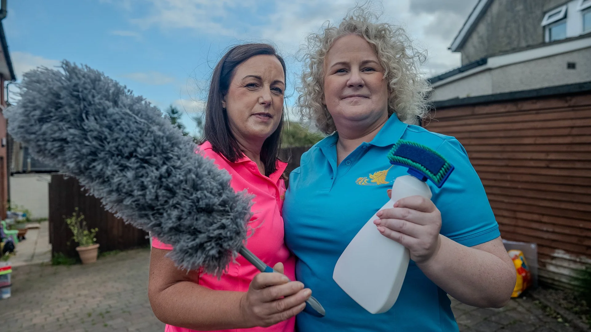 Is Mise Le MESS (2024-)