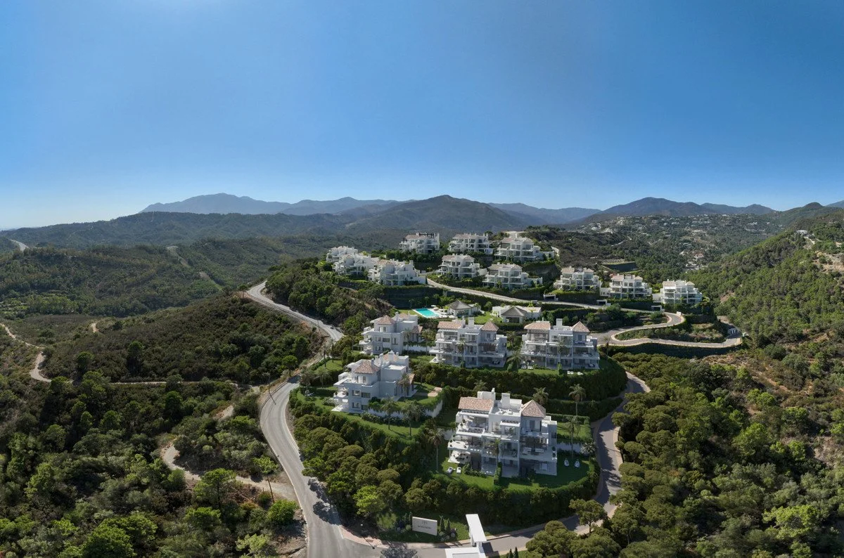 marbella-club-hills-01.jpg