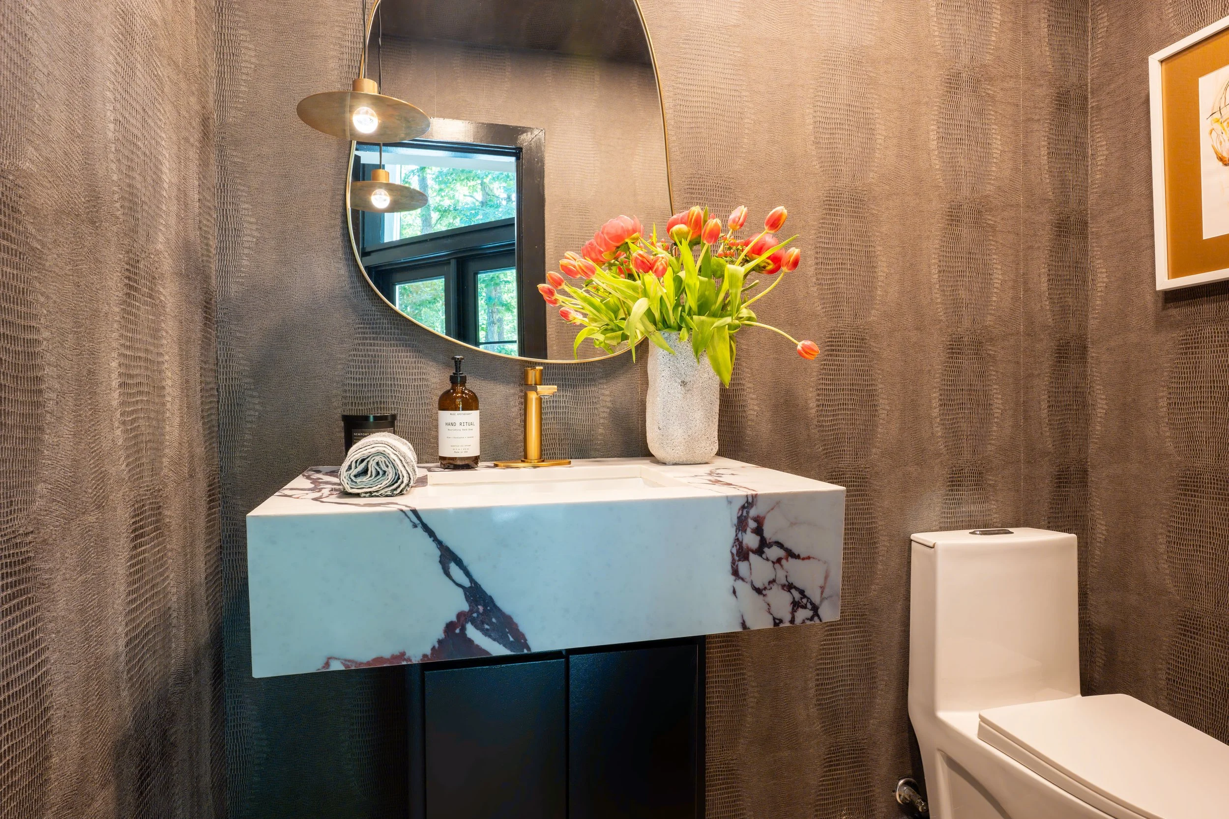 AE May Listing-16.jpg