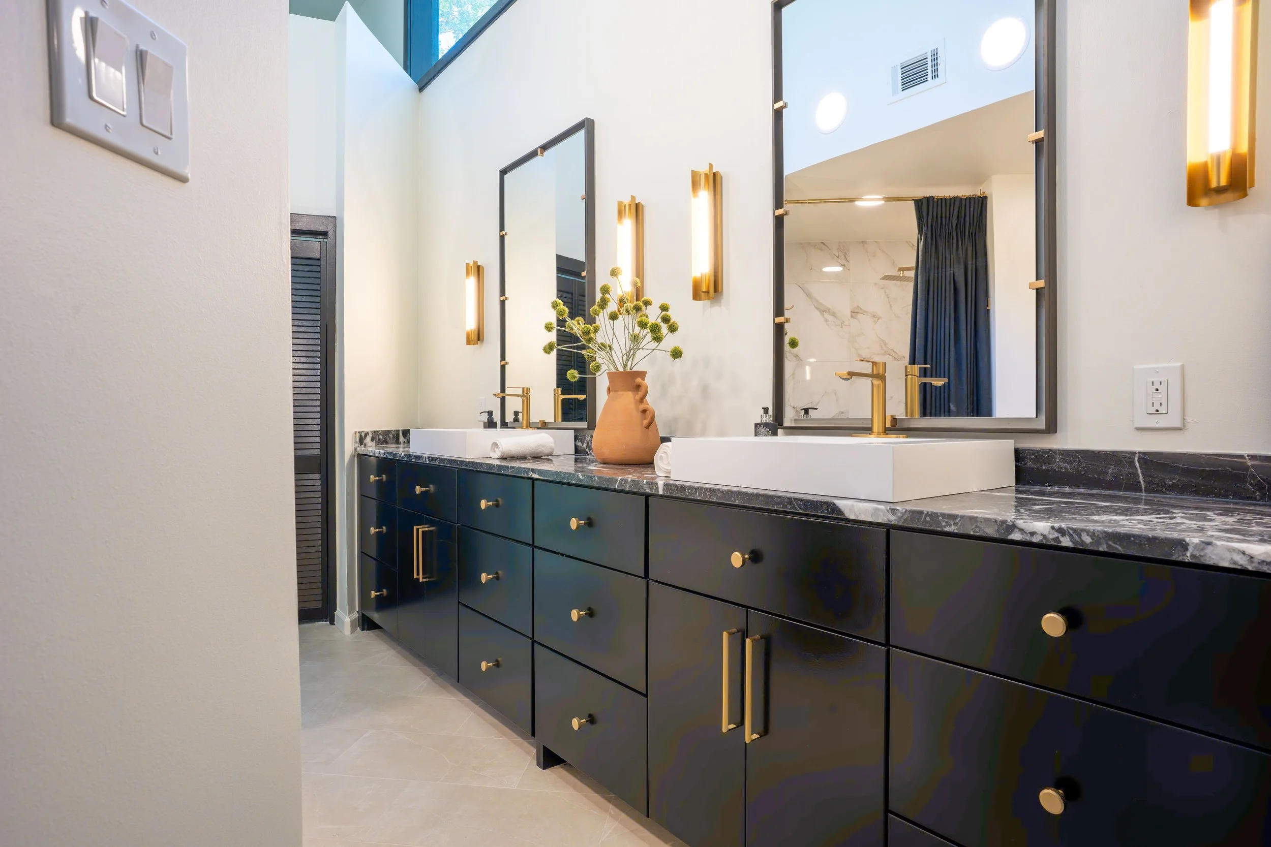 AE May Listing-24.jpg