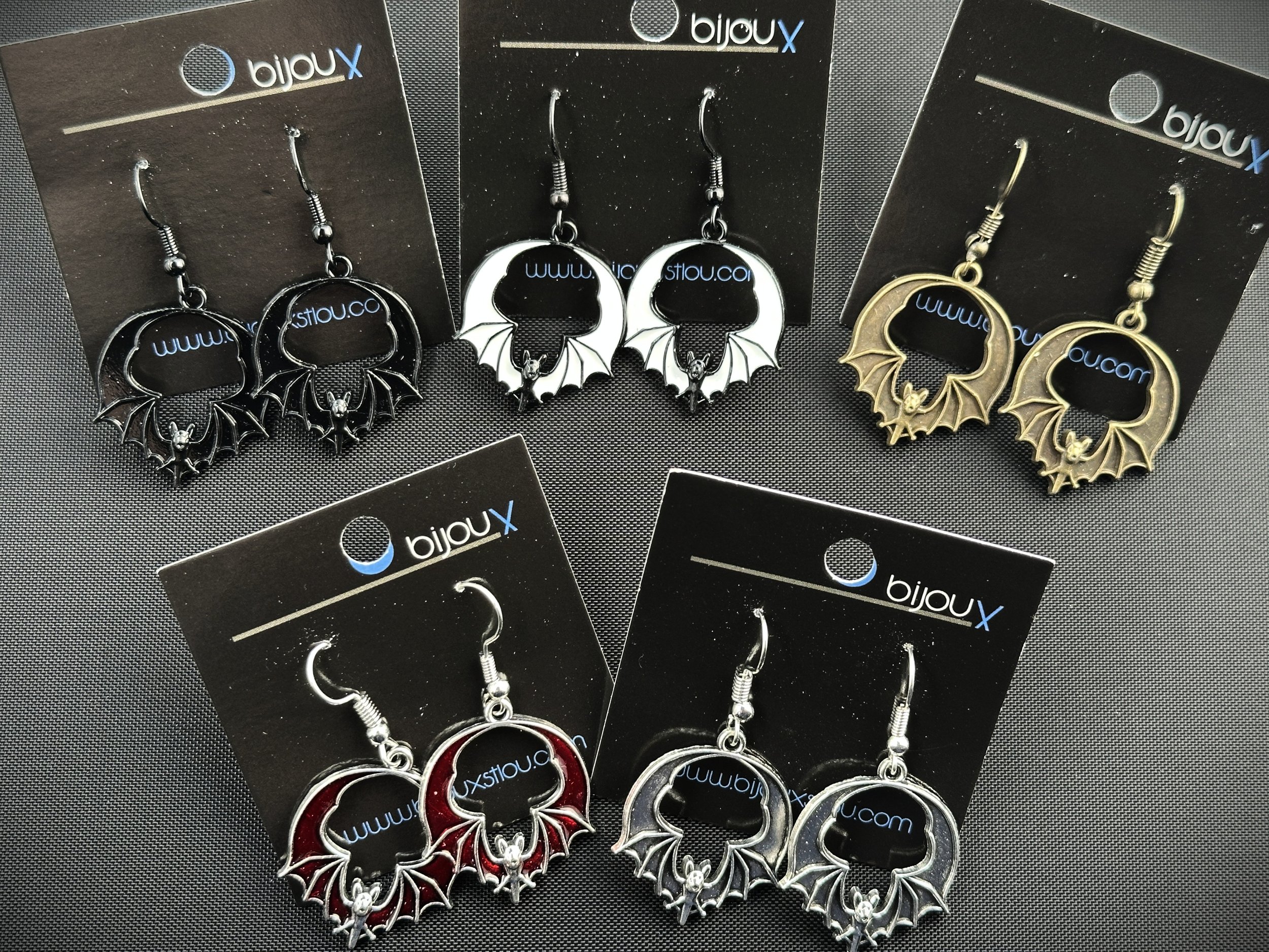 Volare Collection - Earrings - Round Bats