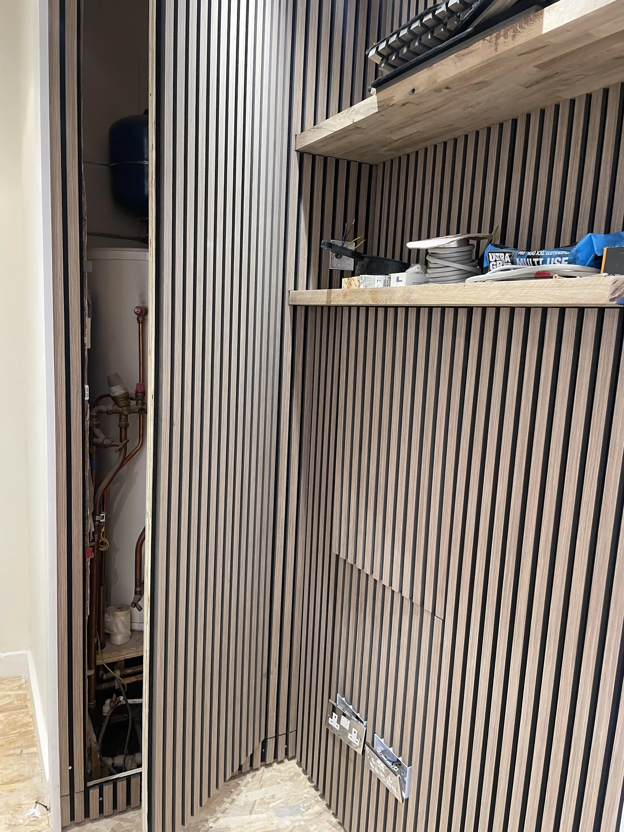 small office area 2.jpeg