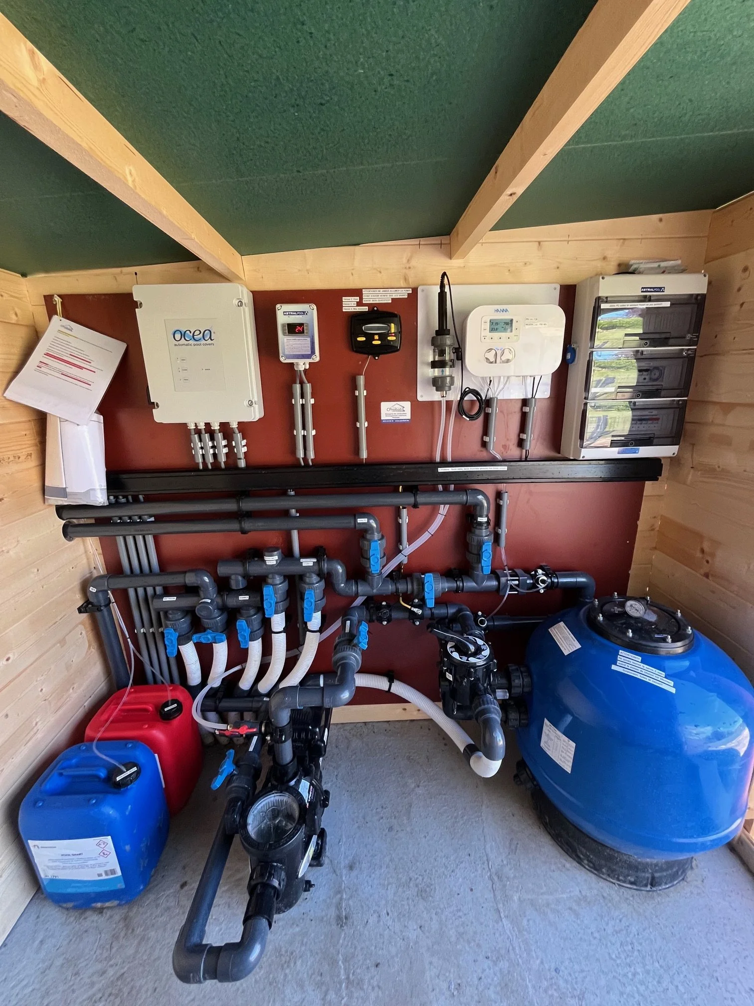 Local technique optimisé et installation complète réalisée par CPROBATI SRL.