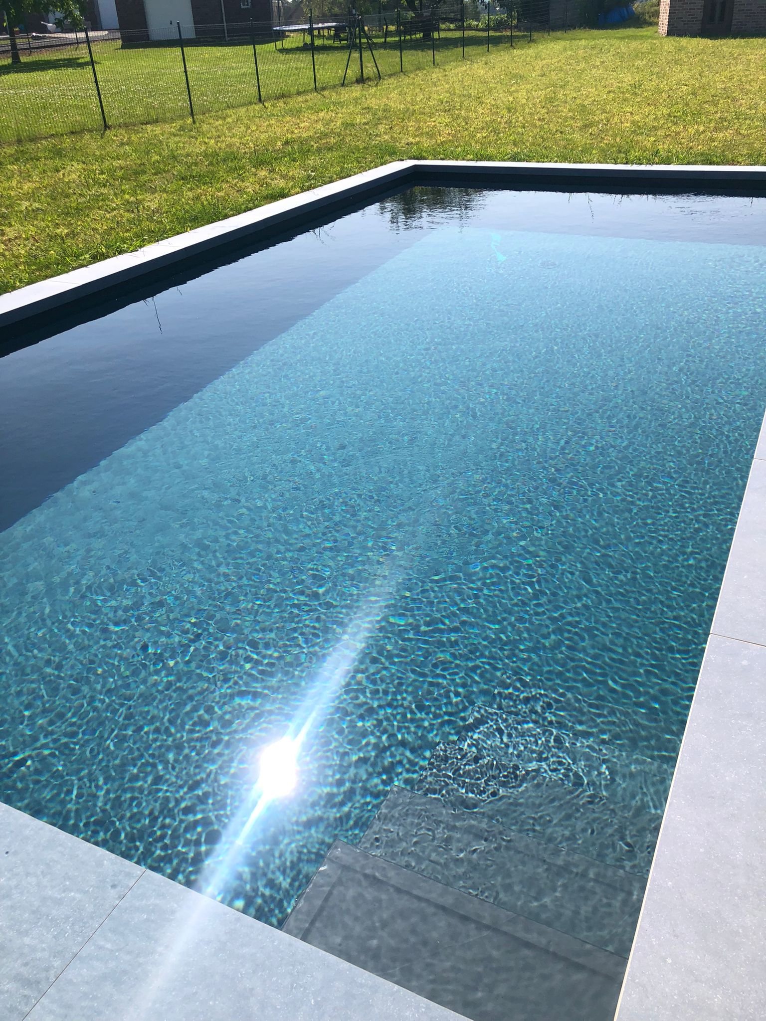 Piscine haut de gamme 9 x 4 m – Membrane Alkor noire – Lontzen-Welkenraedt