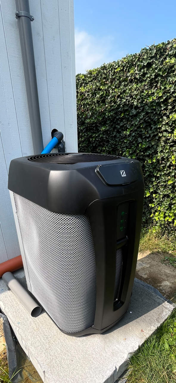 installation-pompe-a-chaleur-zodiac-zc150iq-piscine.jpg.PNG