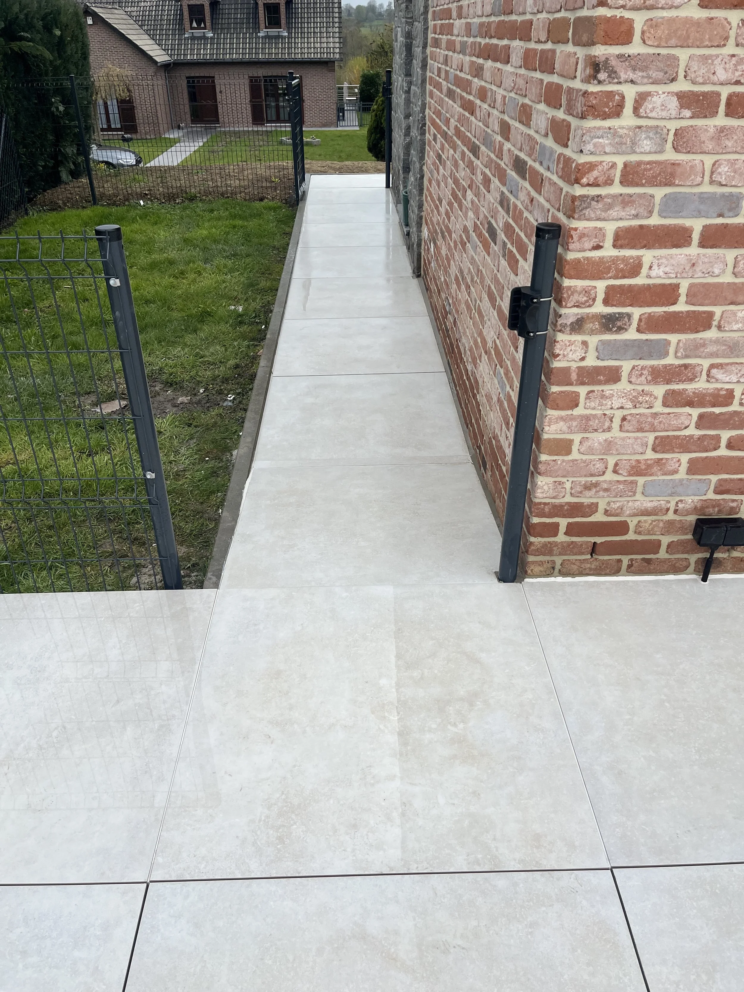 terrasse-surplomb-verviers-aubel-dalles-ceramiques.jpg.jpg