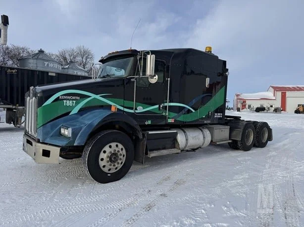 2013 KENWORTH T800-3.jpg
