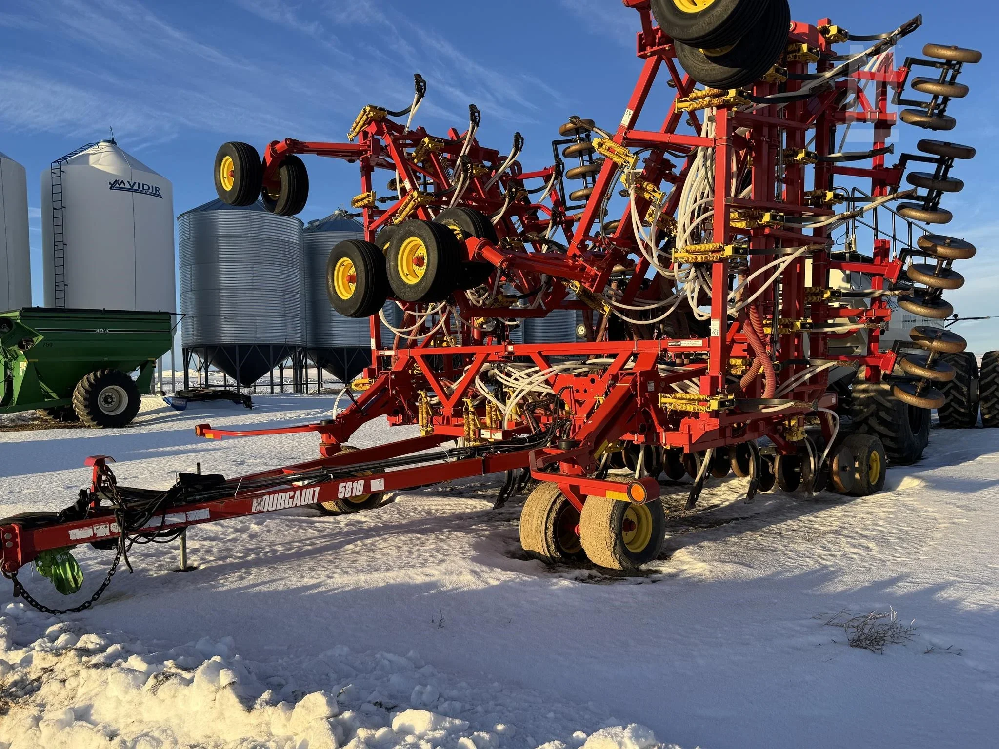 2012 BOURGAULT 5810-62-2.webp