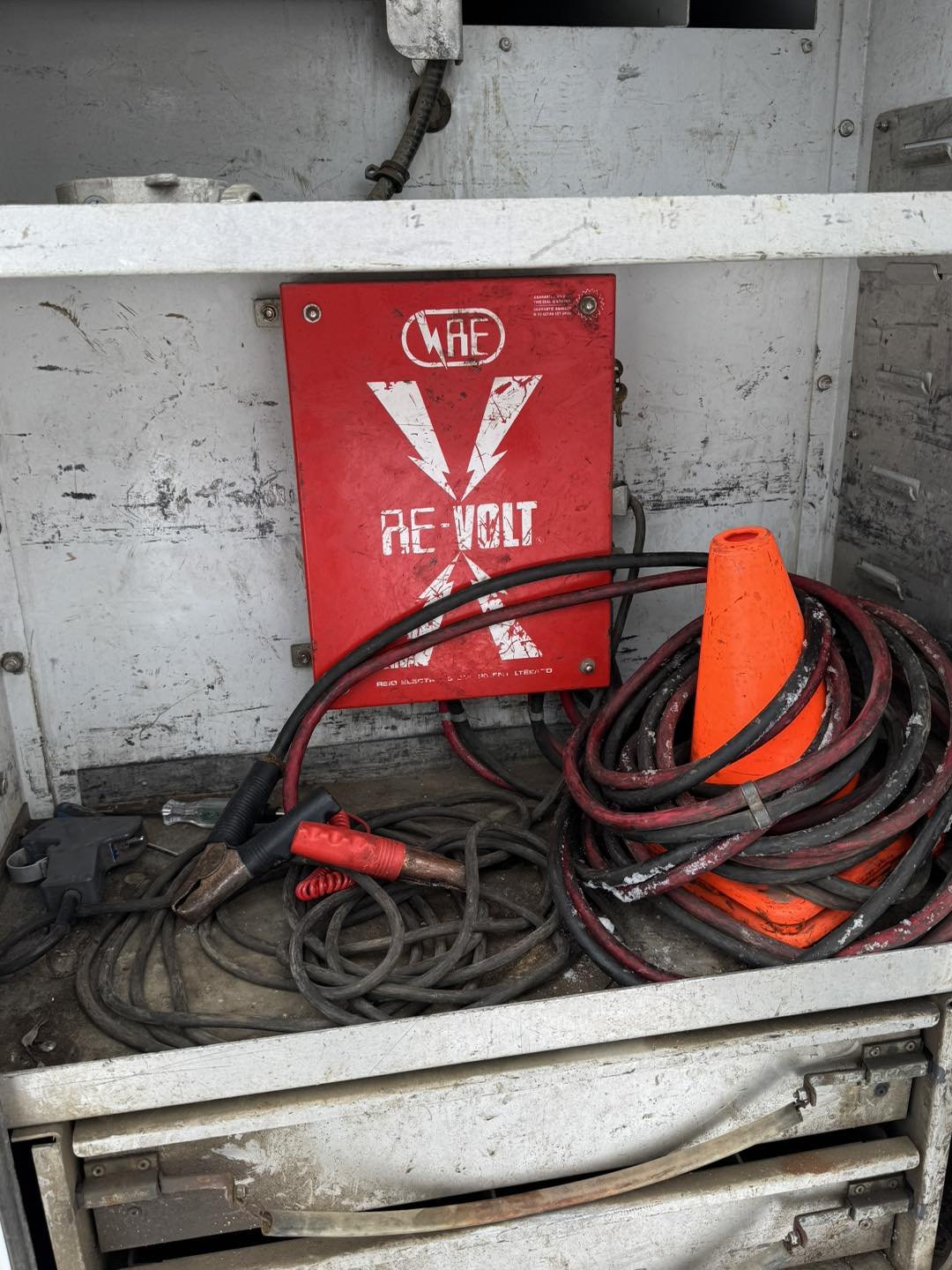 2011 ford f 550 service truck-4.jpg