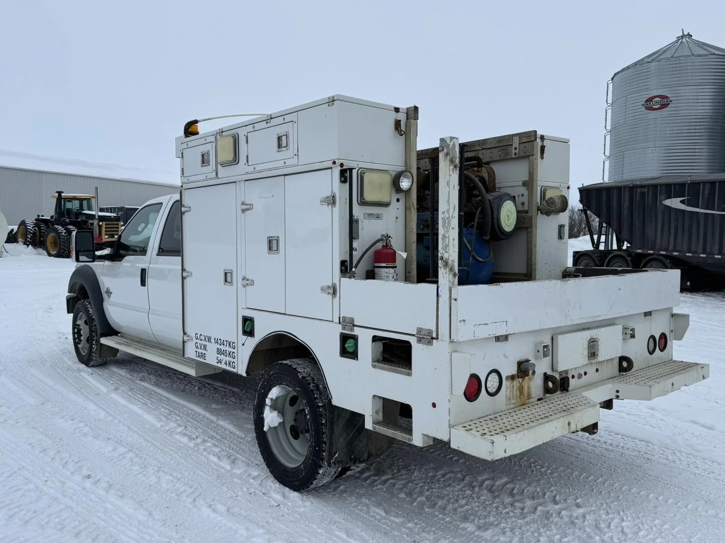 2011 ford f 550 service truck-6.jpg