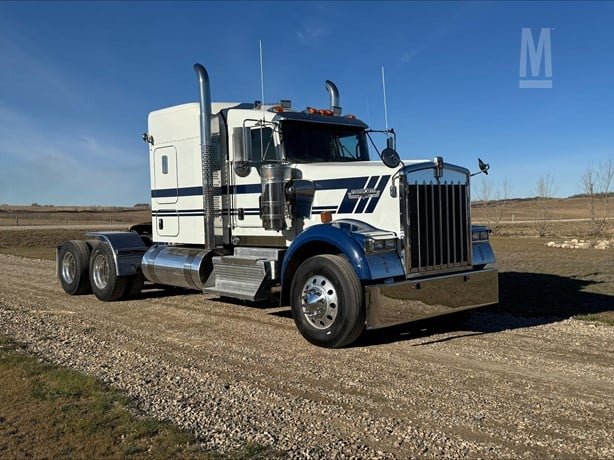 2018 KENWORTH W900-7.jpg