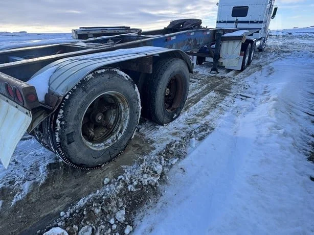 1995 ARROW 25 ft x 8 in-4.jpg