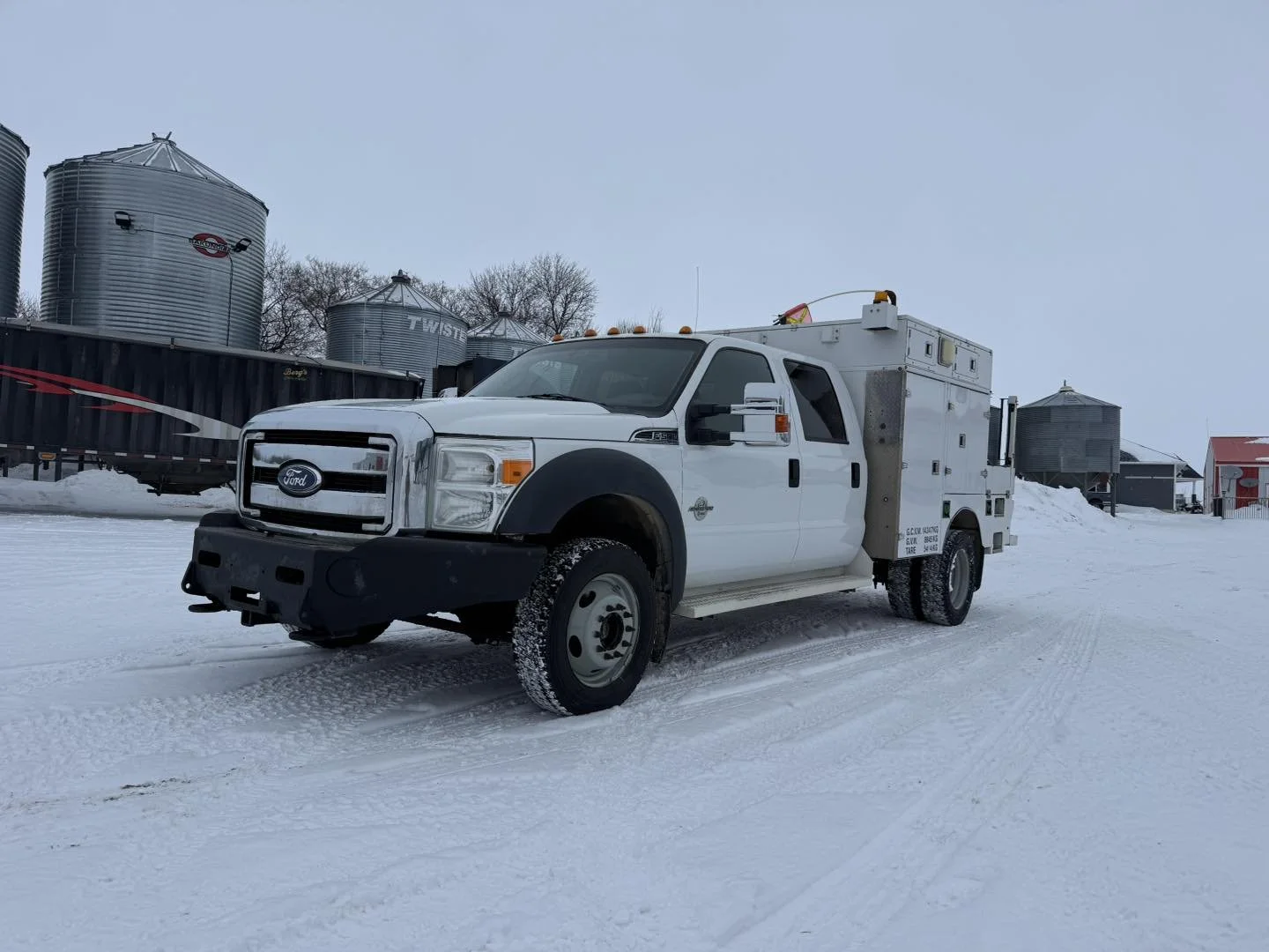 2011 FORD F 550