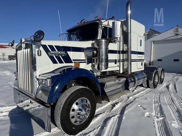 2018 KENWORTH W900
