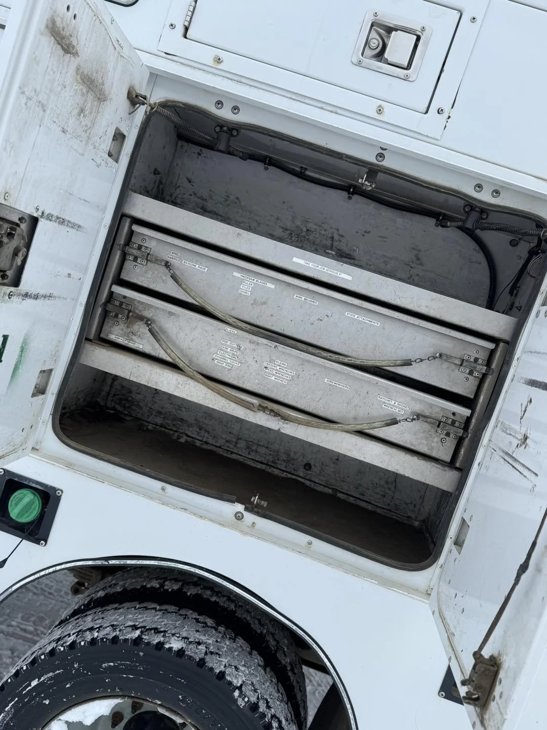 2011 ford f 550 service truck-7.jpg