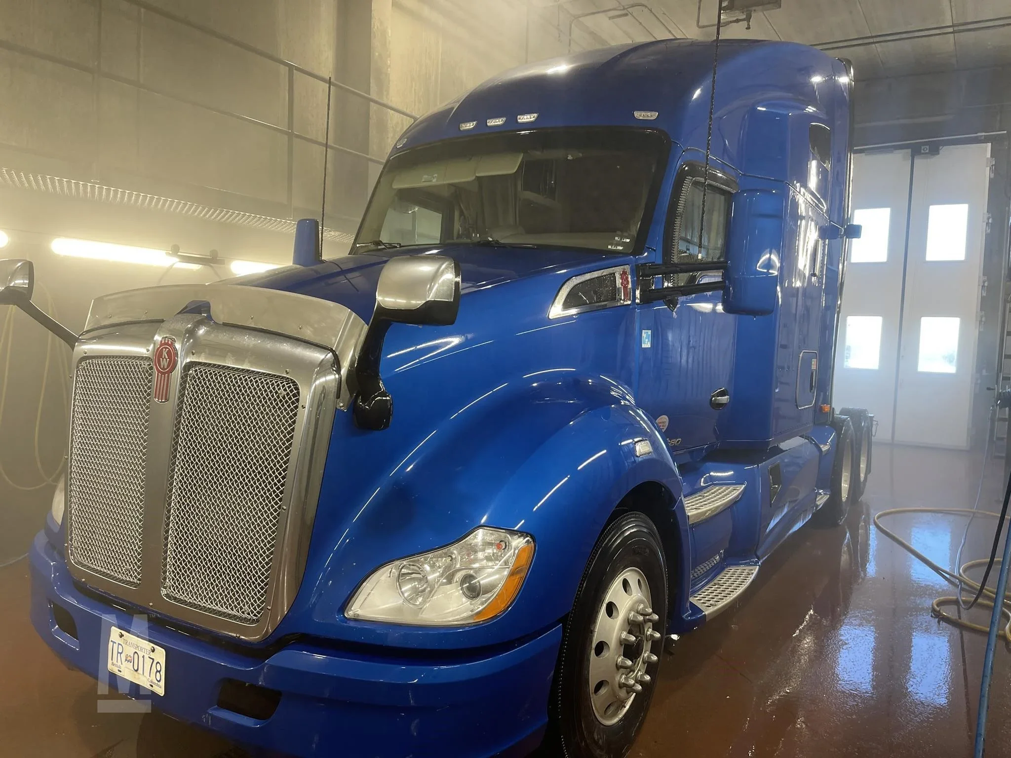 2018 KENWORTH T680-8.webp