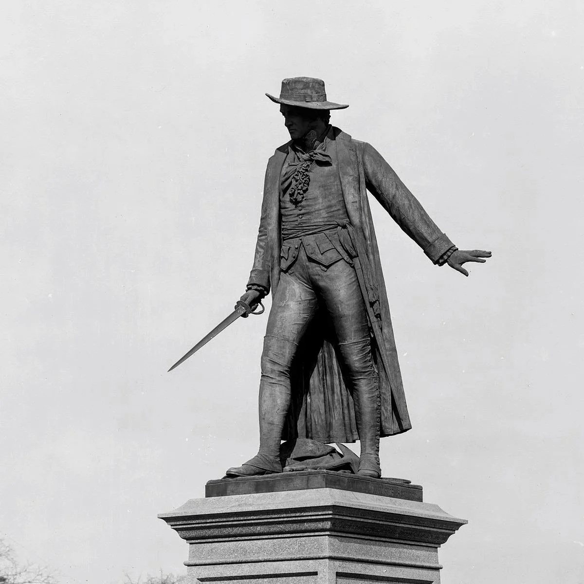 1200px-Statue_of_william_prescott_in_charlestown_massachusetts-EDIT.jpg